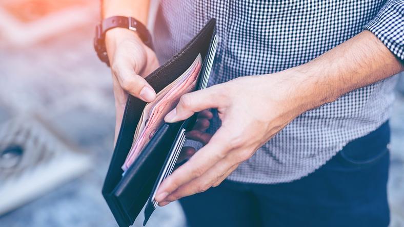 研究表明,中国人最爱捡钱不还?事情没有这么简单!